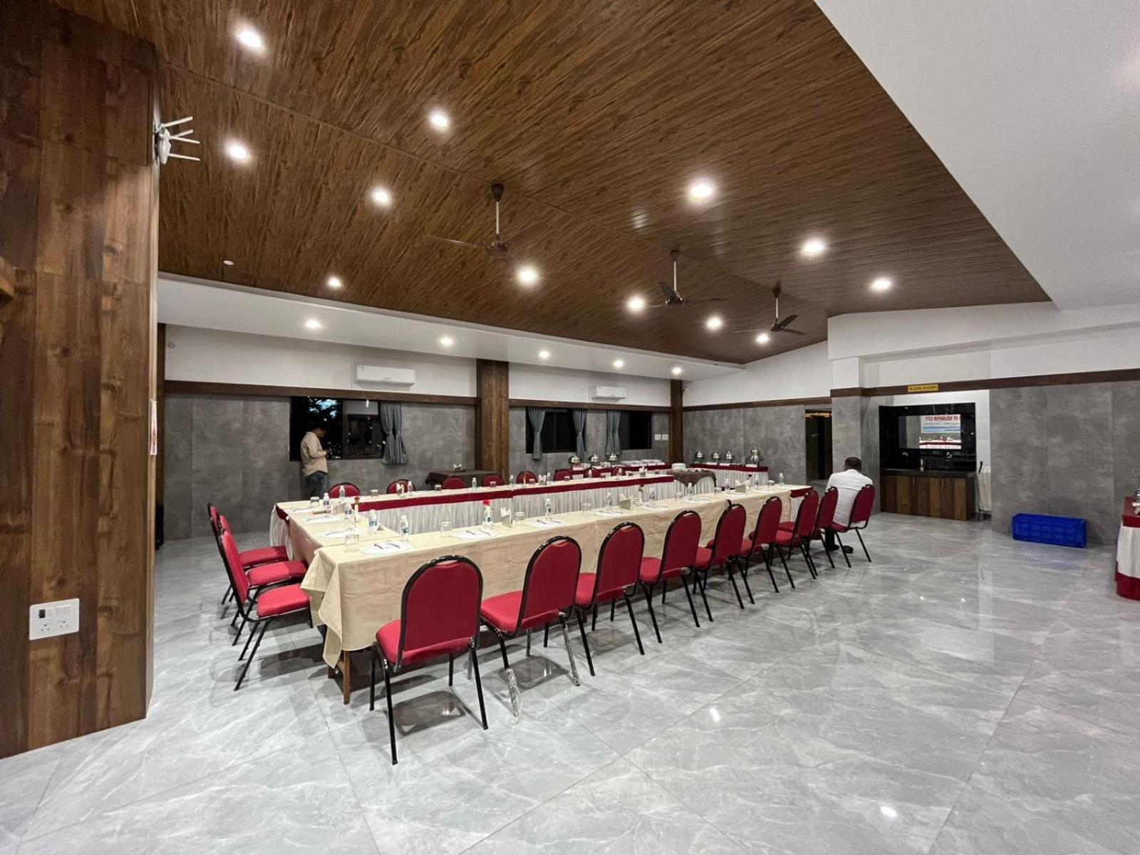 Hotel Opal Kolhapur Exterior photo